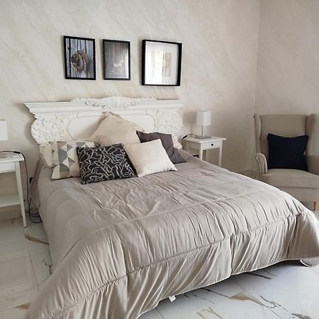 Bouganville Residence Calatabiano Buitenkant foto